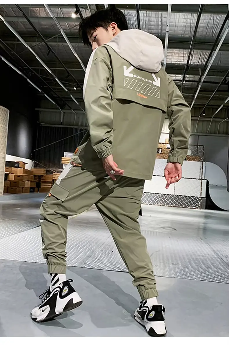 Men's Sports Track Suit (4).jpg