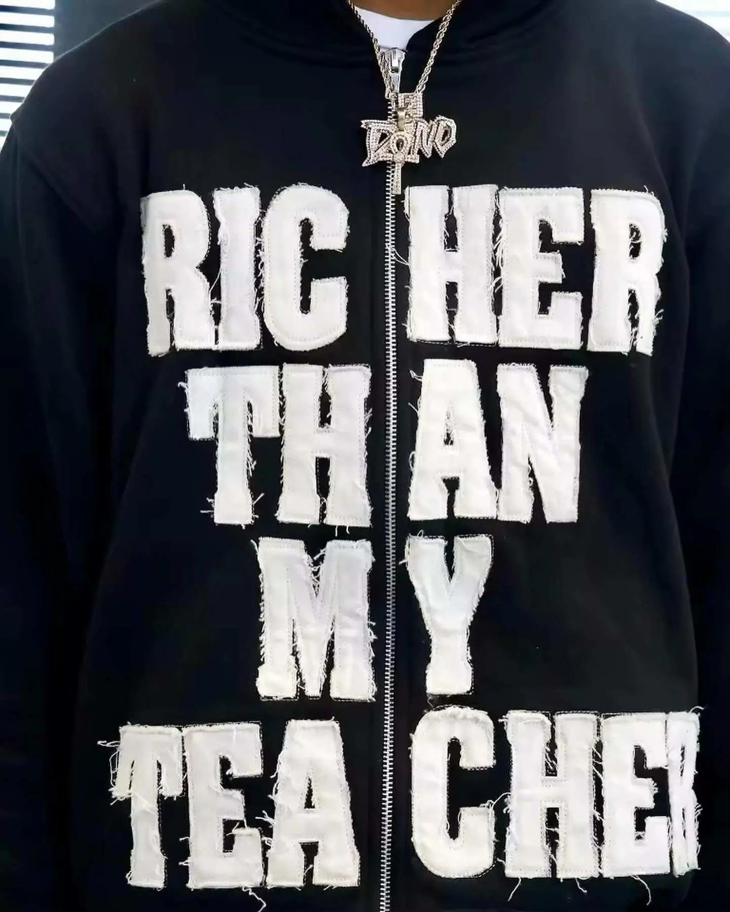 Cloth embroidered hoodie (2).jpg