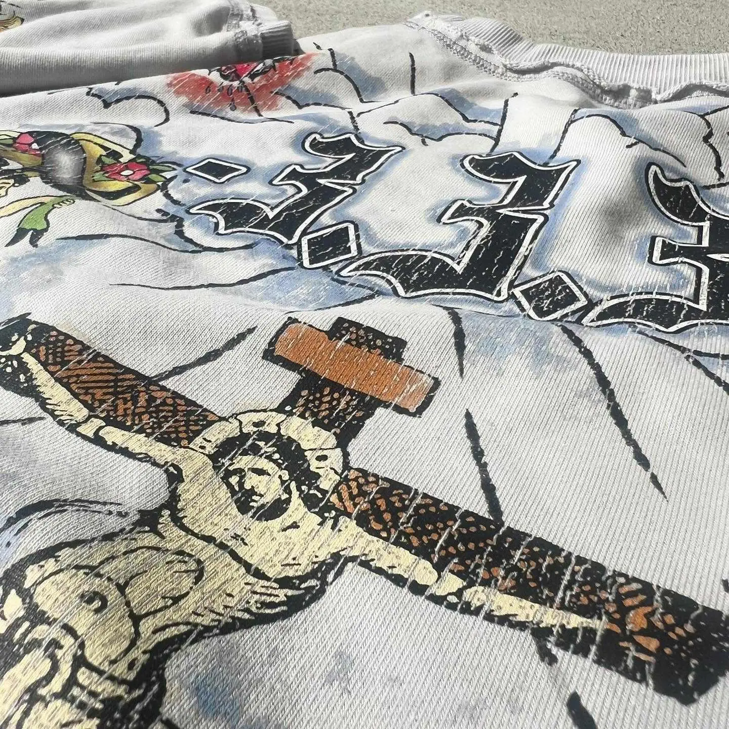 Printed torn zippers hoodie (3).jpg