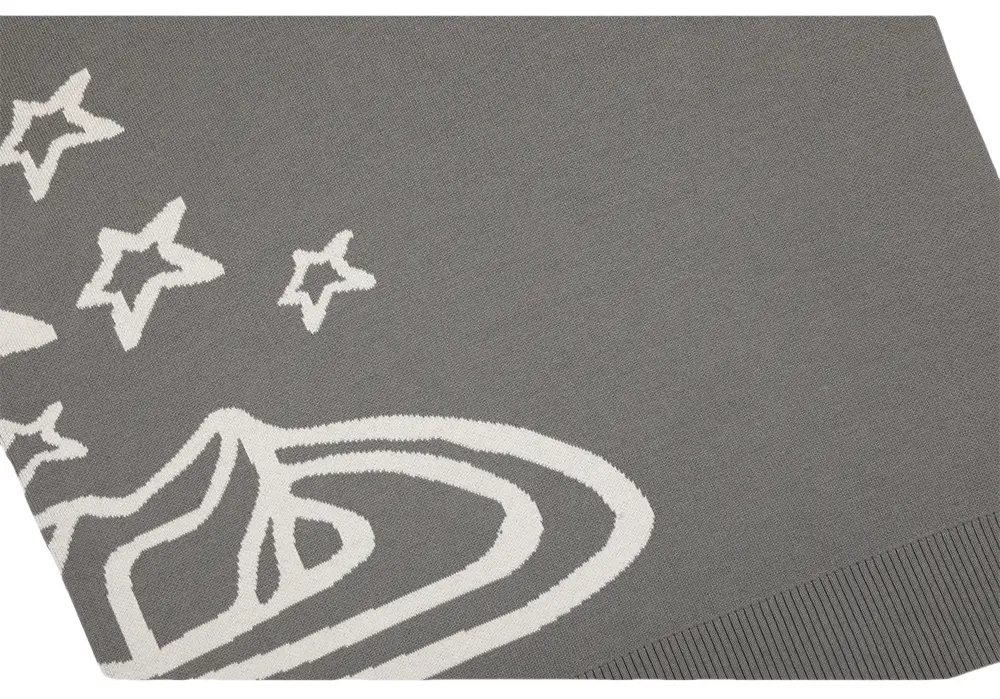 Custom embroidered sweater (5).jpg